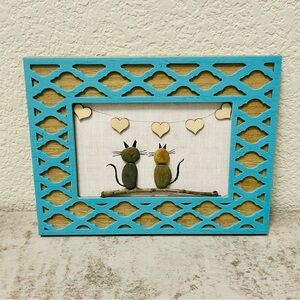Pebble Art Turquoise Cat-Themed Picture Frame